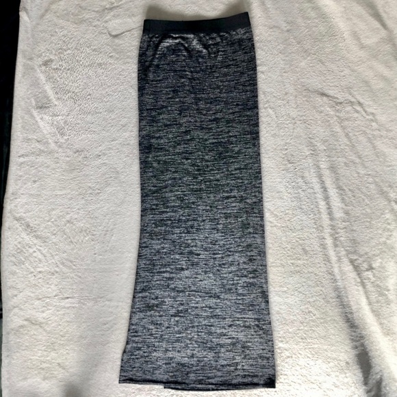 Aritzia Wilfred Free pencil maxi skirt side slit size xxs - Picture 2 of 4